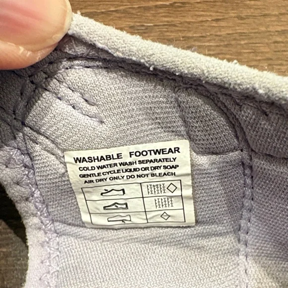 Keen Newport H2 Hiking Outdoor Waterproof Hook Loop Purple Kids 5 - Picture 4 of 11